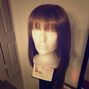 Gorgeous breathable cap wig. Worn once for photos.